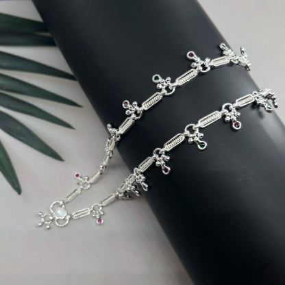 delicate cut stone embellishments Anklet