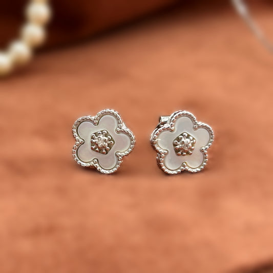Elegant Flower Set in Italian 92.5 Silver
