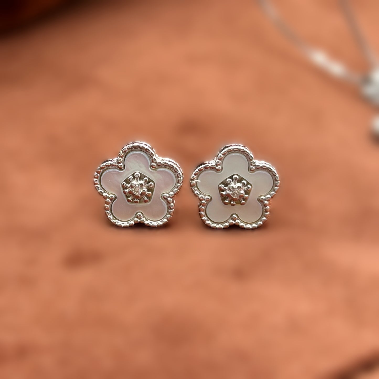 Elegant Flower Set in Italian 92.5 Silver