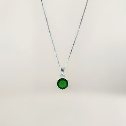 Green Solitaire Necklace in Italian 92.5 Silver