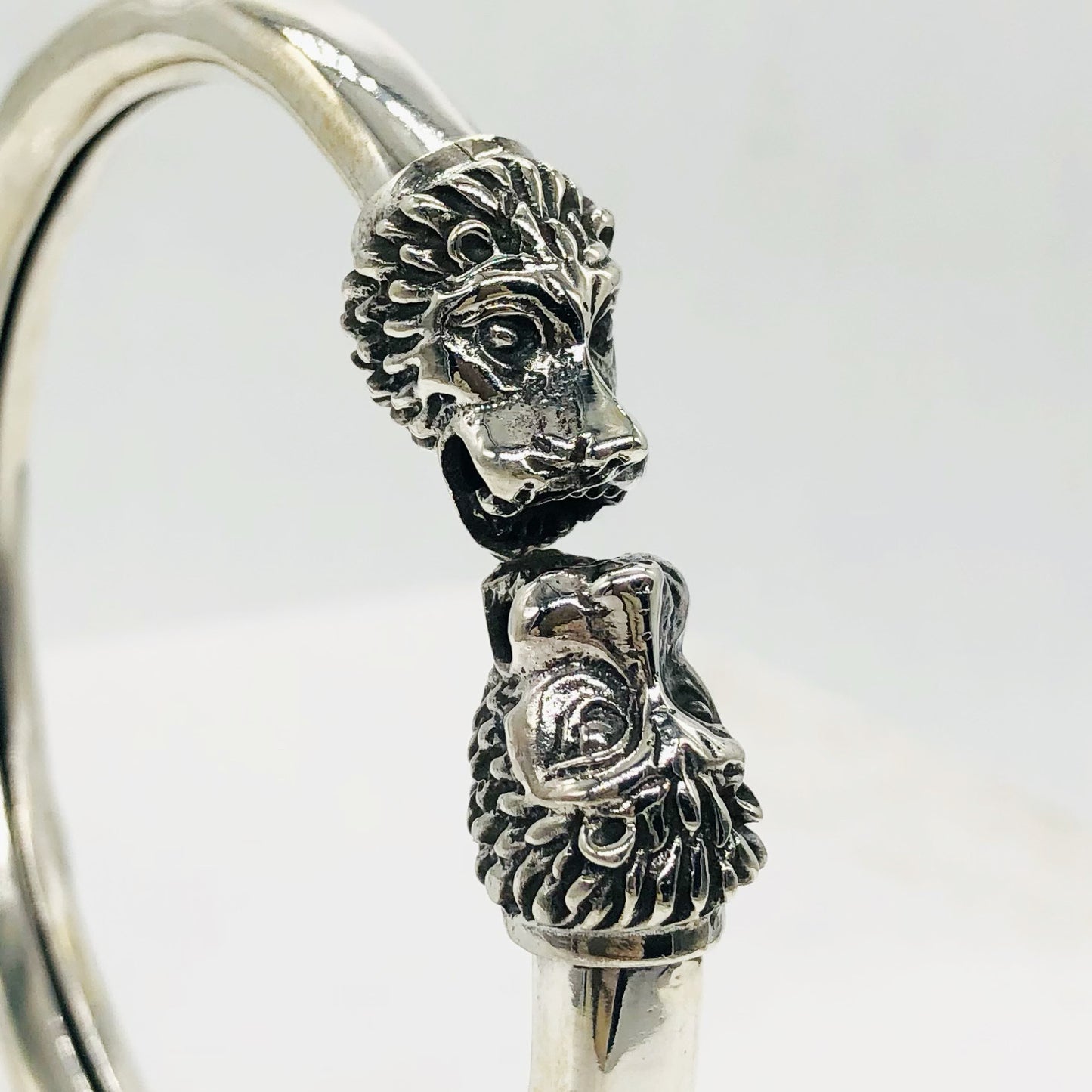 Oxidised Hollow Lion Head Men’s Kada