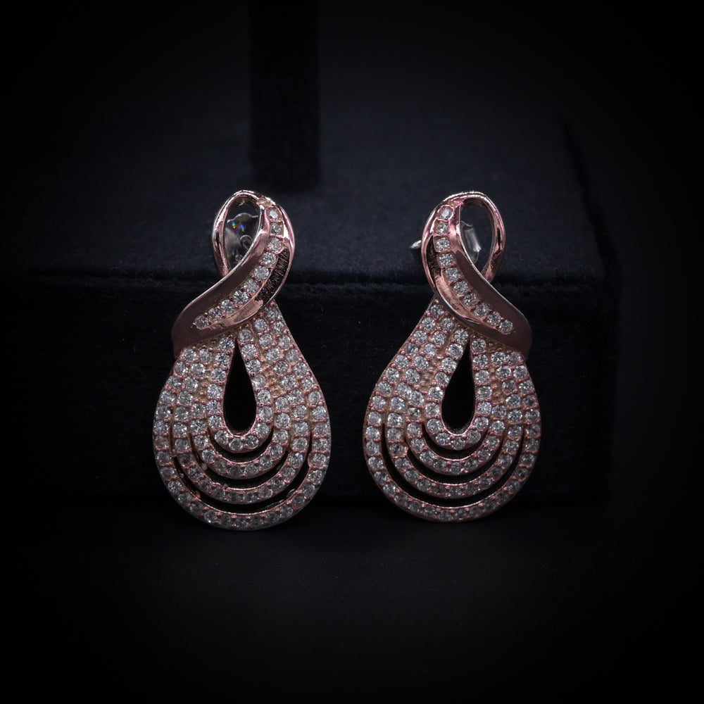 Elegant Teardrop Earring